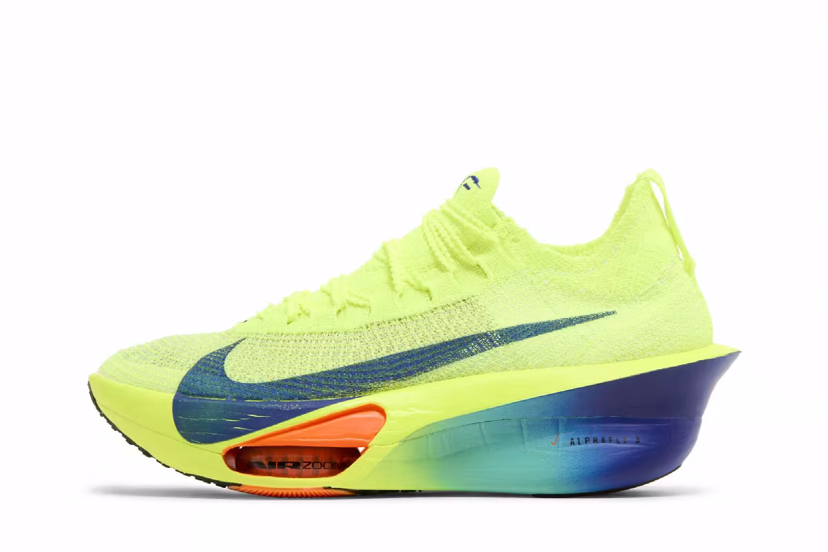 Nike Women's Air Zoom Alphafly NEXT% 3 Fast Pack, view 4