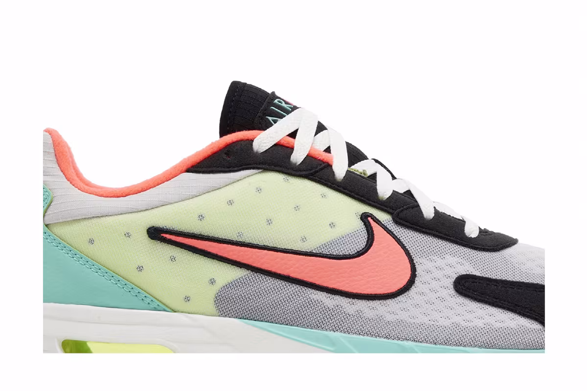 Nike Air Max Solo Hot Punch, view 3