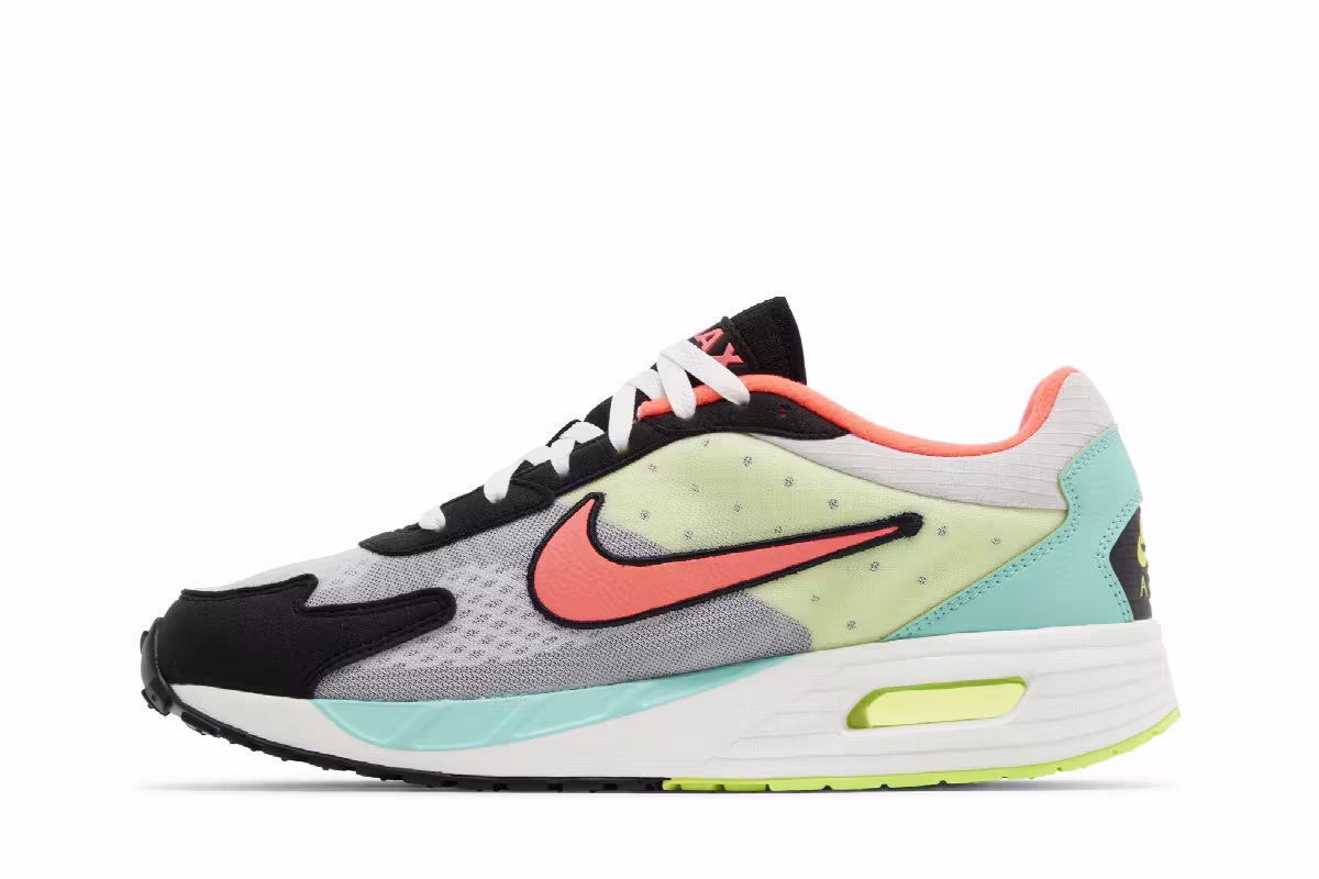 Nike Air Max Solo Hot Punch, view 4