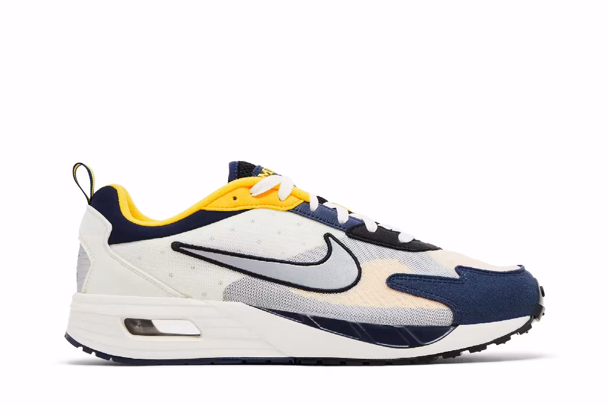 Nike Air Max Solo NCAA Pack - Michigan, view 2