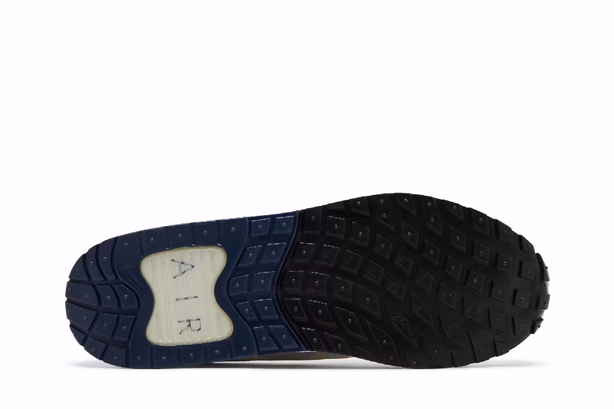 Nike Air Max Solo NCAA Pack - Michigan, view 5
