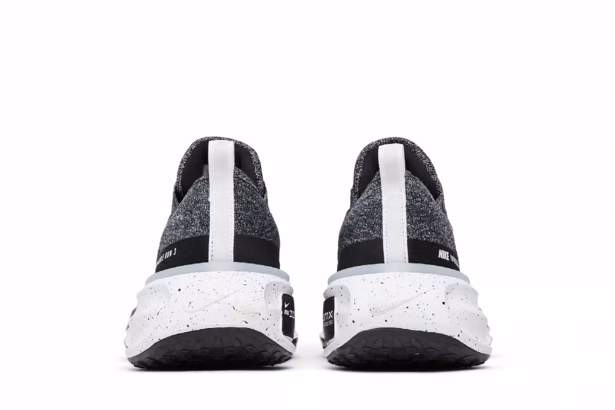 Nike ZoomX Invincible Run Flyknit 3 Oreo, view 7