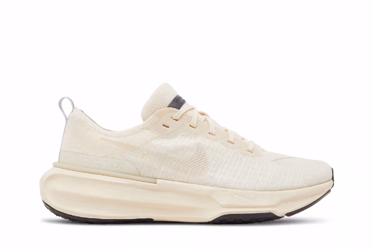 Nike ZoomX Invincible Run Flyknit 3 Light Cream, view 2