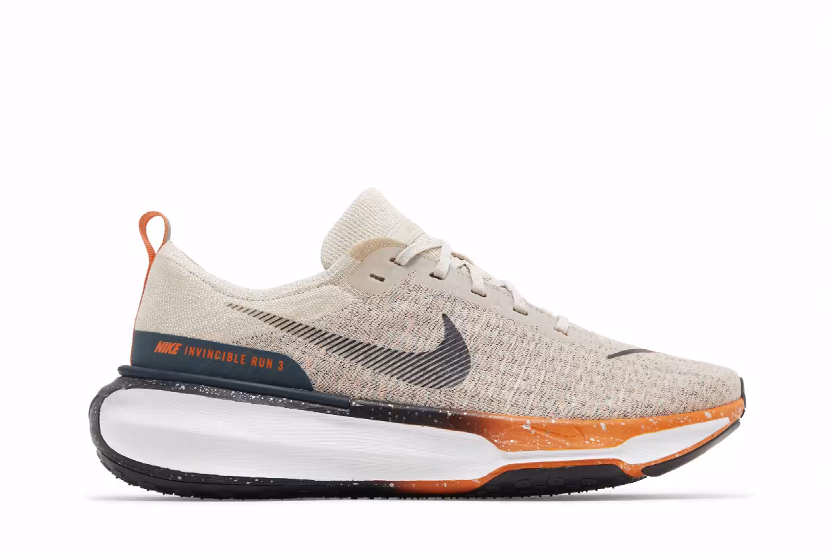 Nike ZoomX Invincible Run Flyknit 3 Oatmeal Safety Orange, view 2