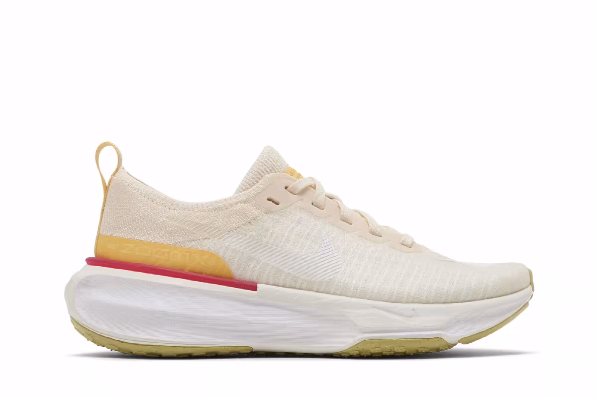 Nike Women's ZoomX Invincible 3 Light Cream Topaz, view 2