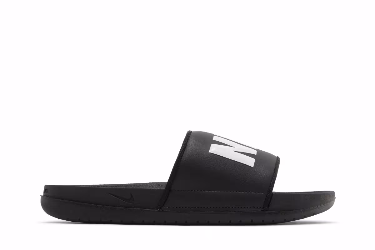 Nike Women's Offcourt Slide Black White, view 2