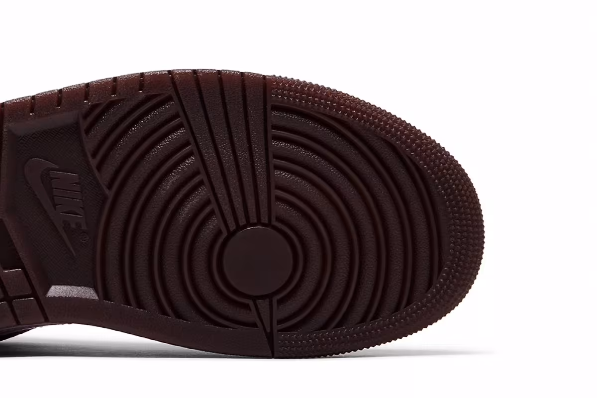 Women's Air Jordan 1 Low Valentine's Day - Chocolate 2026, view 6