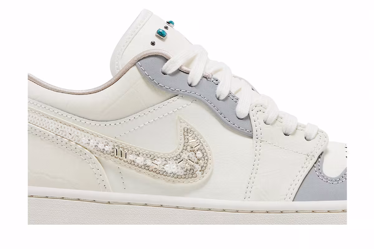 Women's Air Jordan 1 Low Sail Soft Pearl Sequins, view 3
