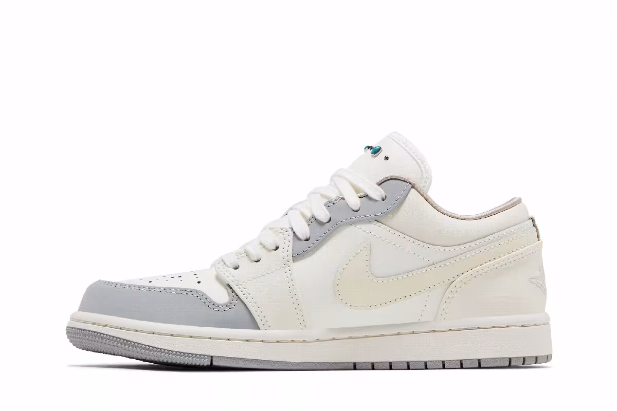 Women's Air Jordan 1 Low Sail Soft Pearl Sequins, view 4