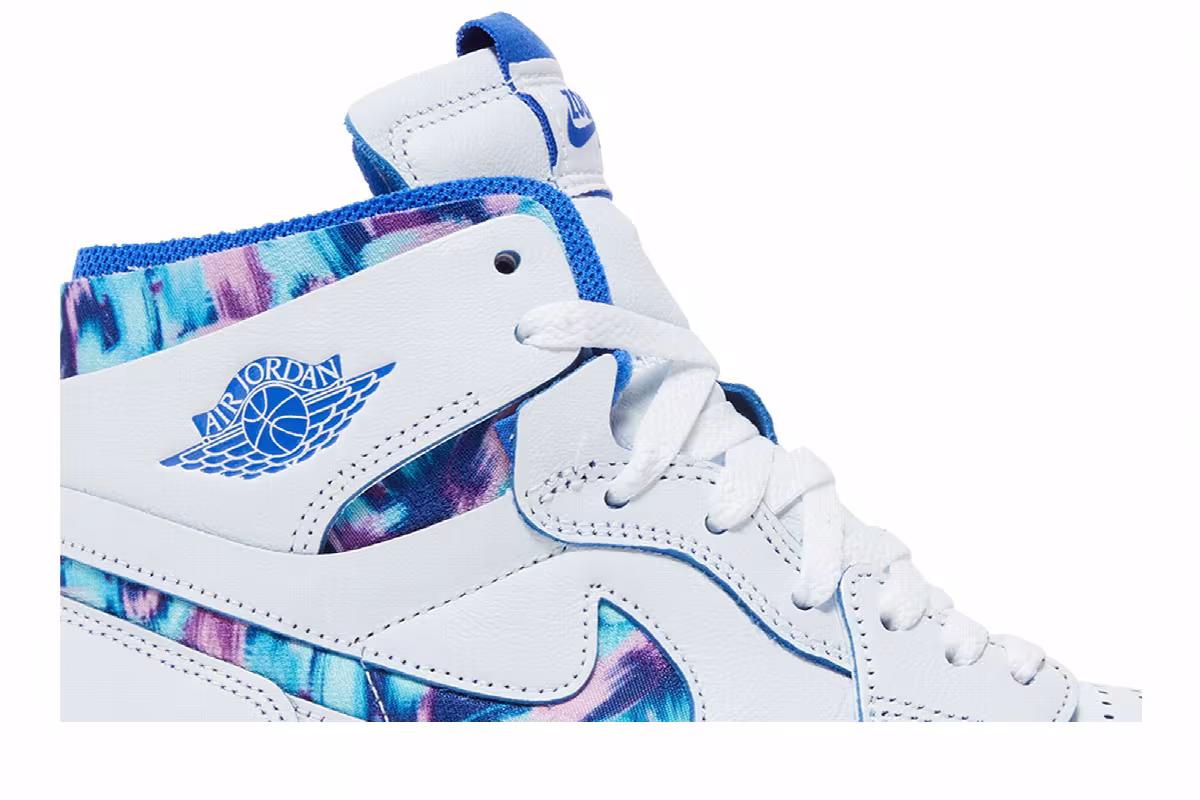Women's Air Jordan 1 High Zoom Comfort 25 Years in China, view 3