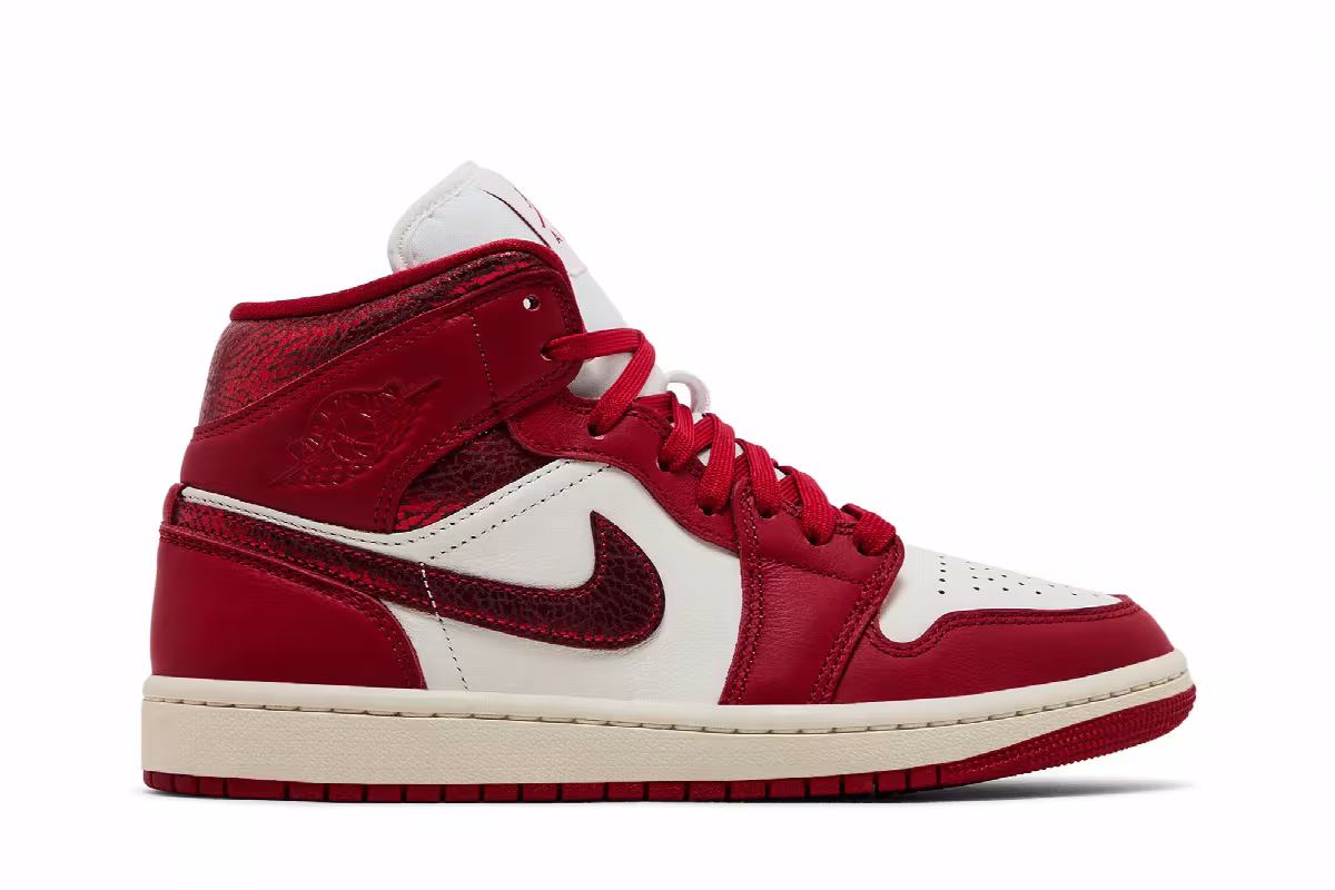 Women's Air Jordan 1 Mid Valentine's Day 2025, view 2