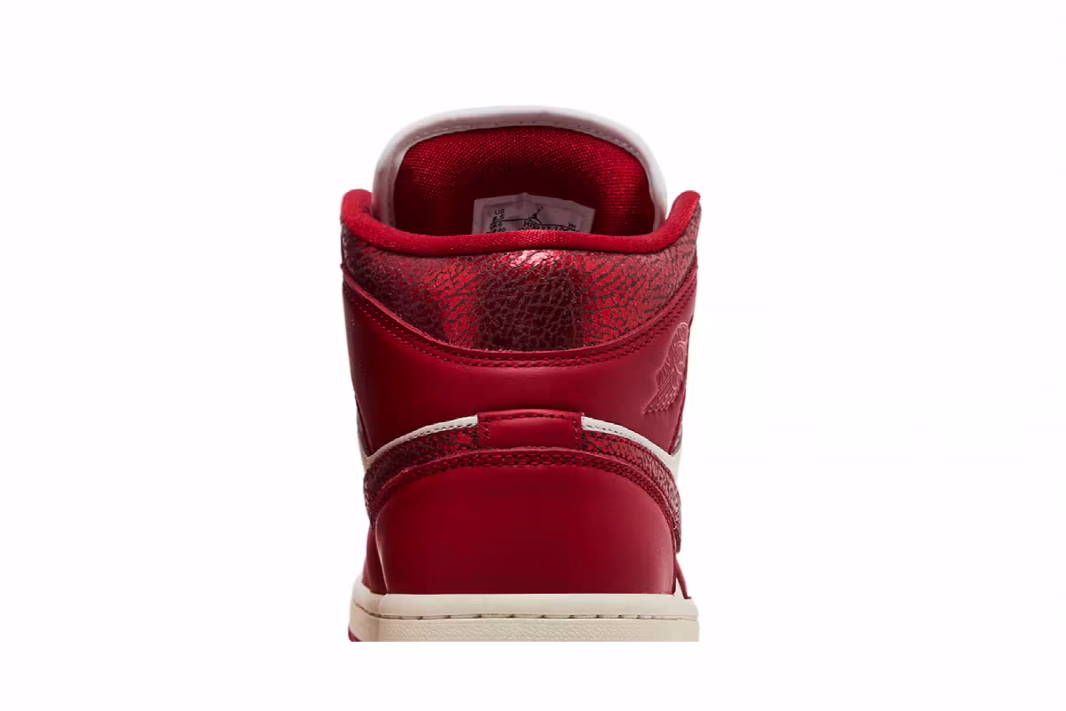 Women's Air Jordan 1 Mid Valentine's Day 2025, view 8