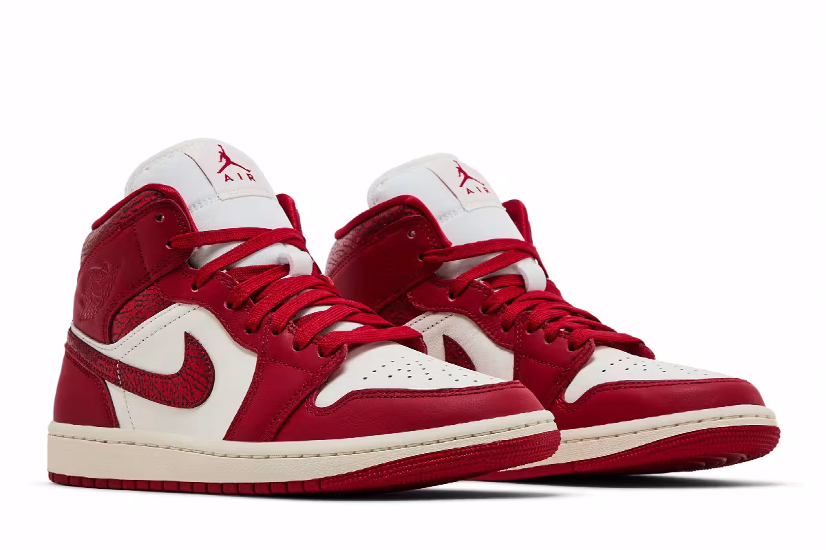 Women's Air Jordan 1 Mid Valentine's Day 2025, view 9