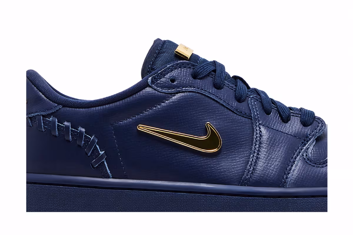 Women's Air Jordan 1 Low Method of Make Midnight Navy, view 3