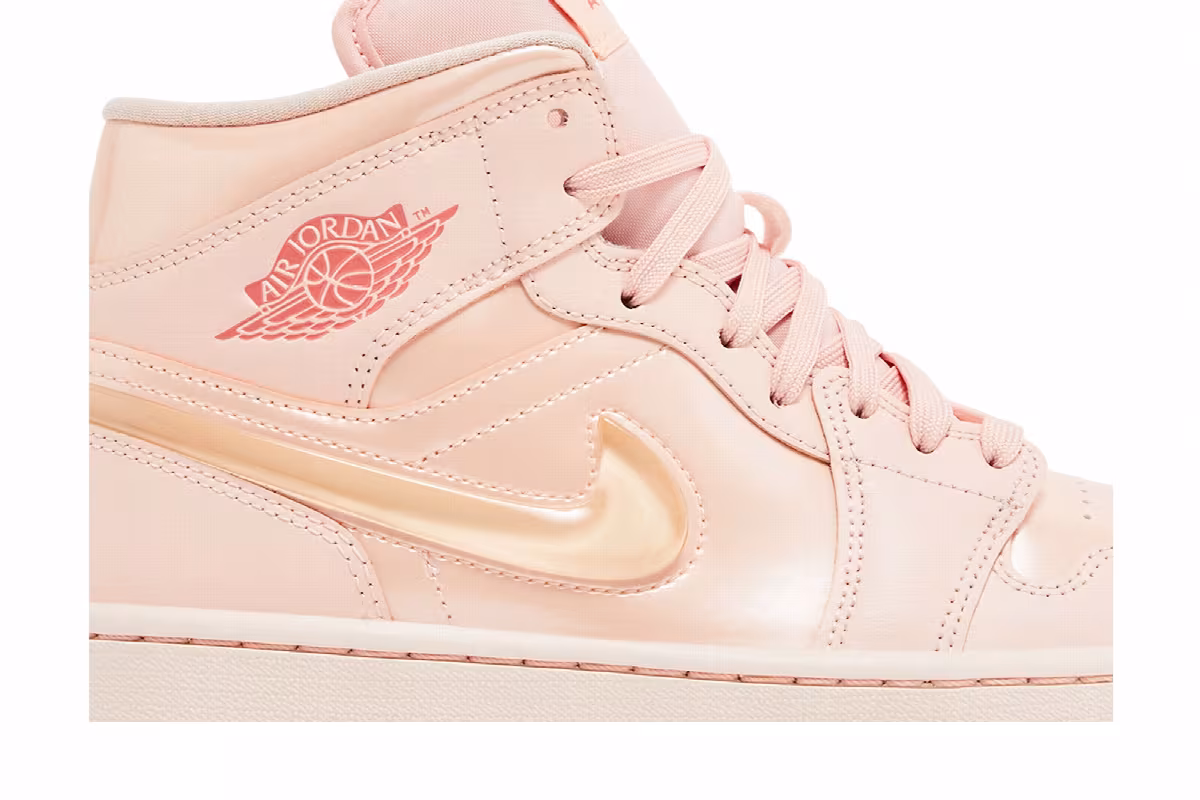 Women's Air Jordan 1 Mid Patent Valentine's Day, view 3