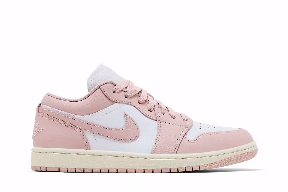 Women's Air Jordan 1 Low Pink Oxford, view 2