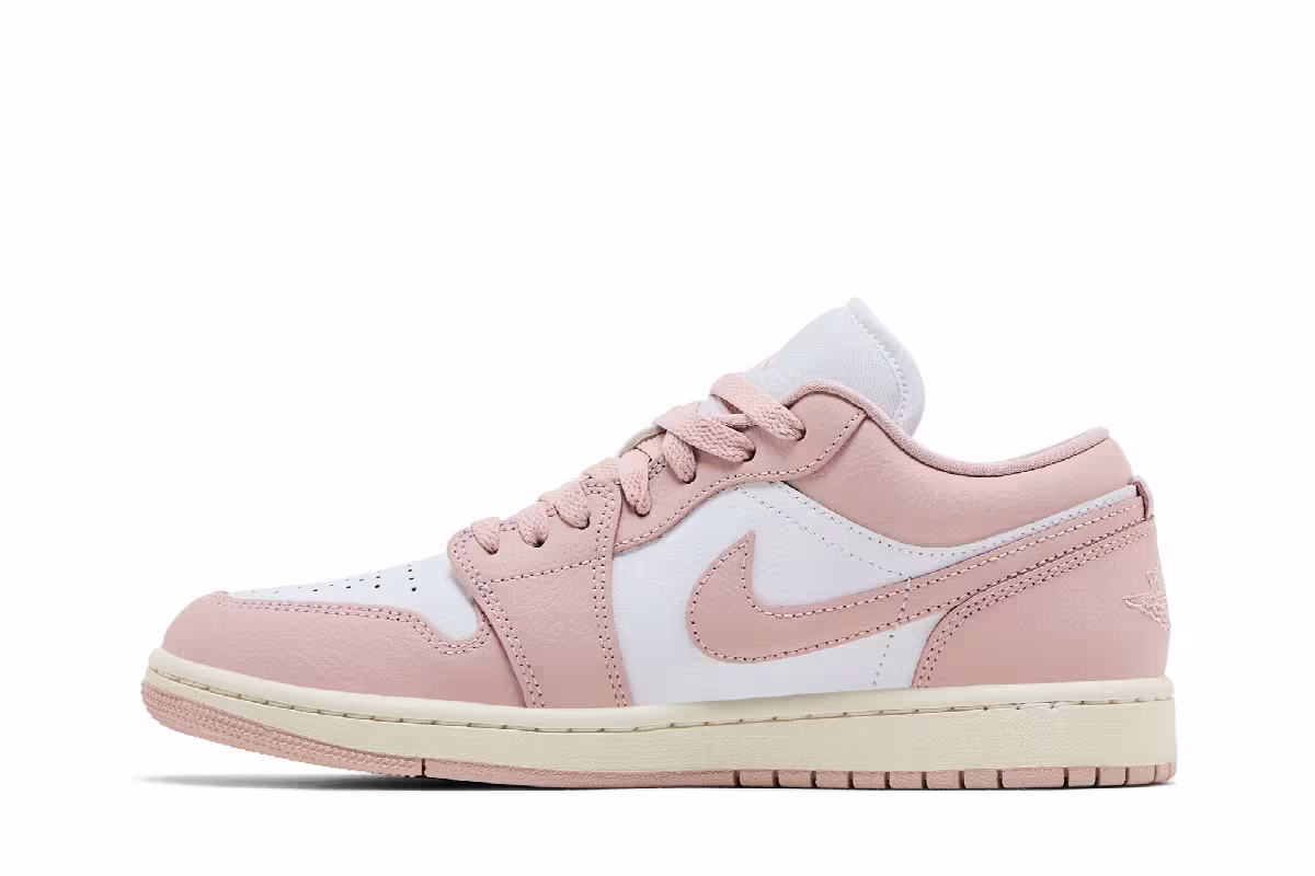 Women's Air Jordan 1 Low Pink Oxford, view 4