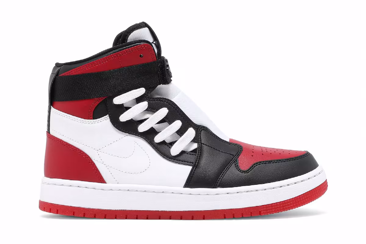 Women's Air Jordan 1 Nova XX Bred Toe, view 2