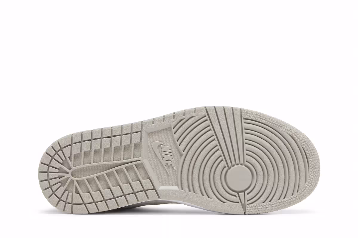 Women's Air Jordan 1 Low SE Light Iron Ore, view 5