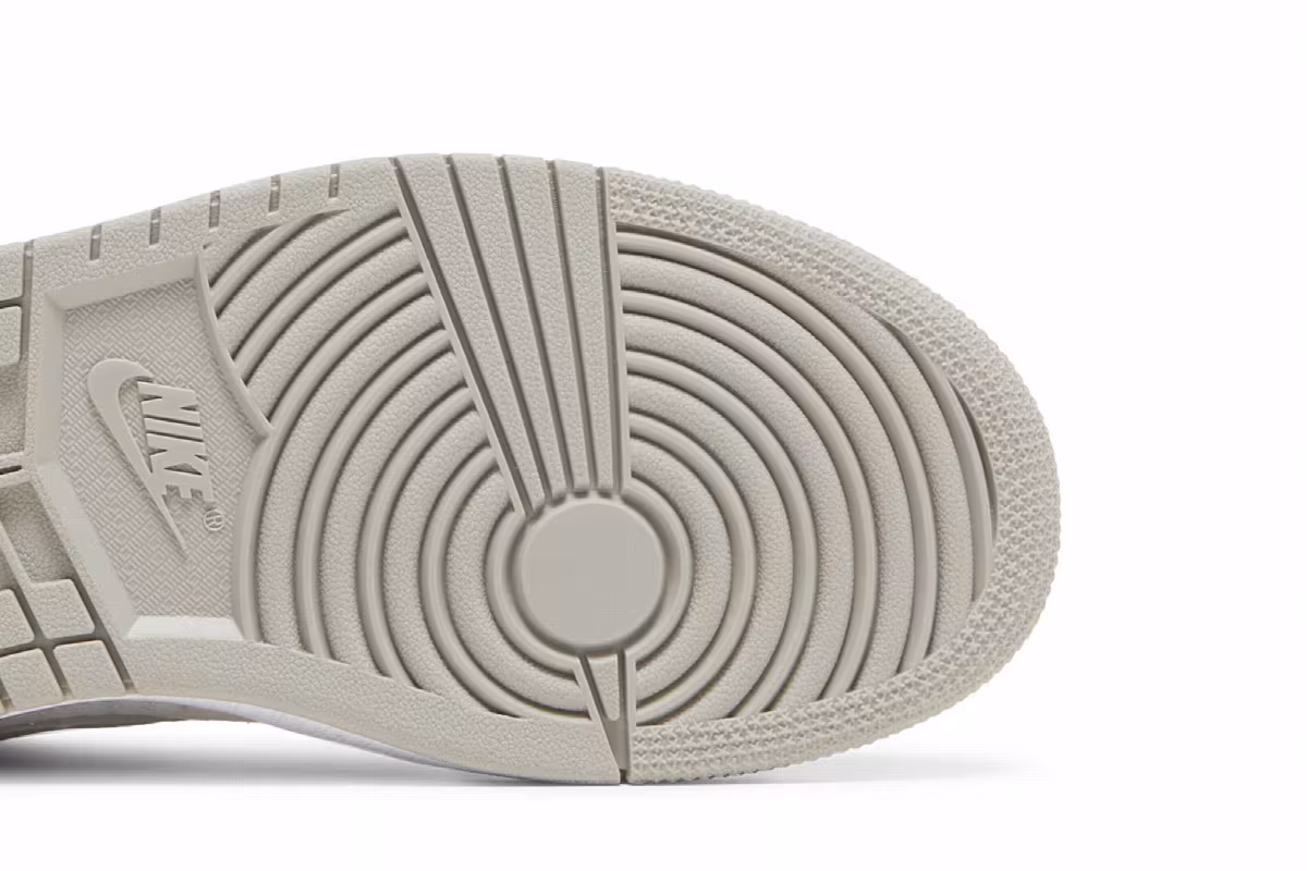 Women's Air Jordan 1 Low SE Light Iron Ore, view 6