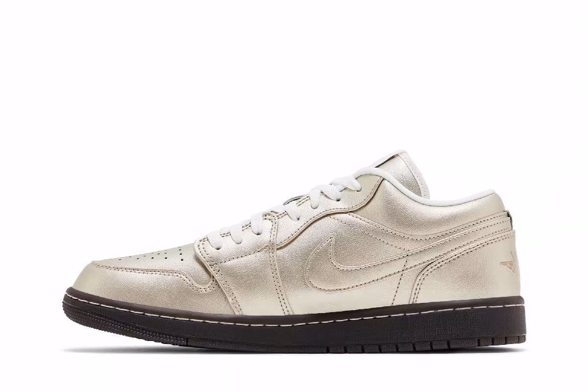 Women's Air Jordan 1 Low SE Metallic Zinc, view 4