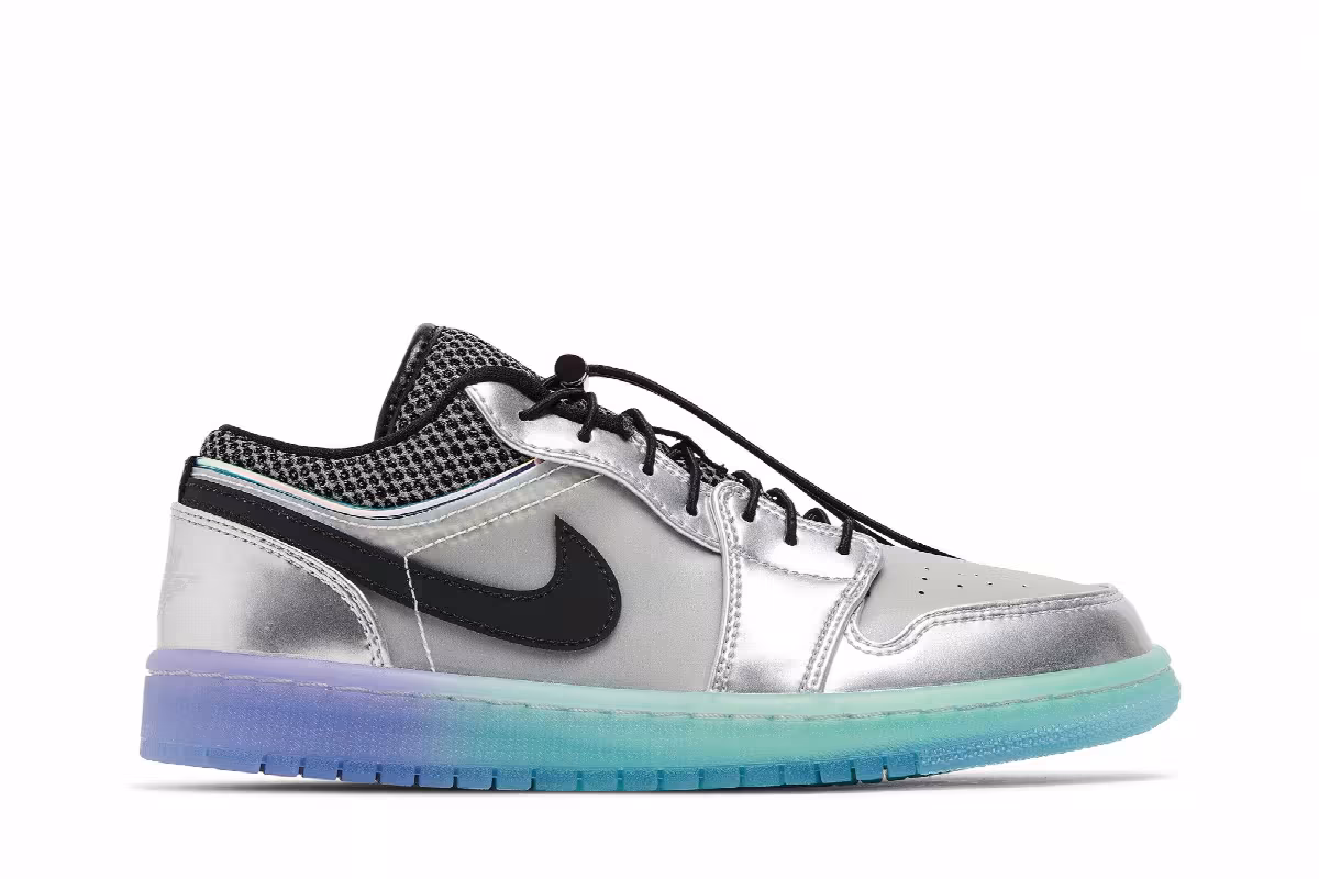 Women's Air Jordan 1 Low SE Metallic Silver Gradient, view 2