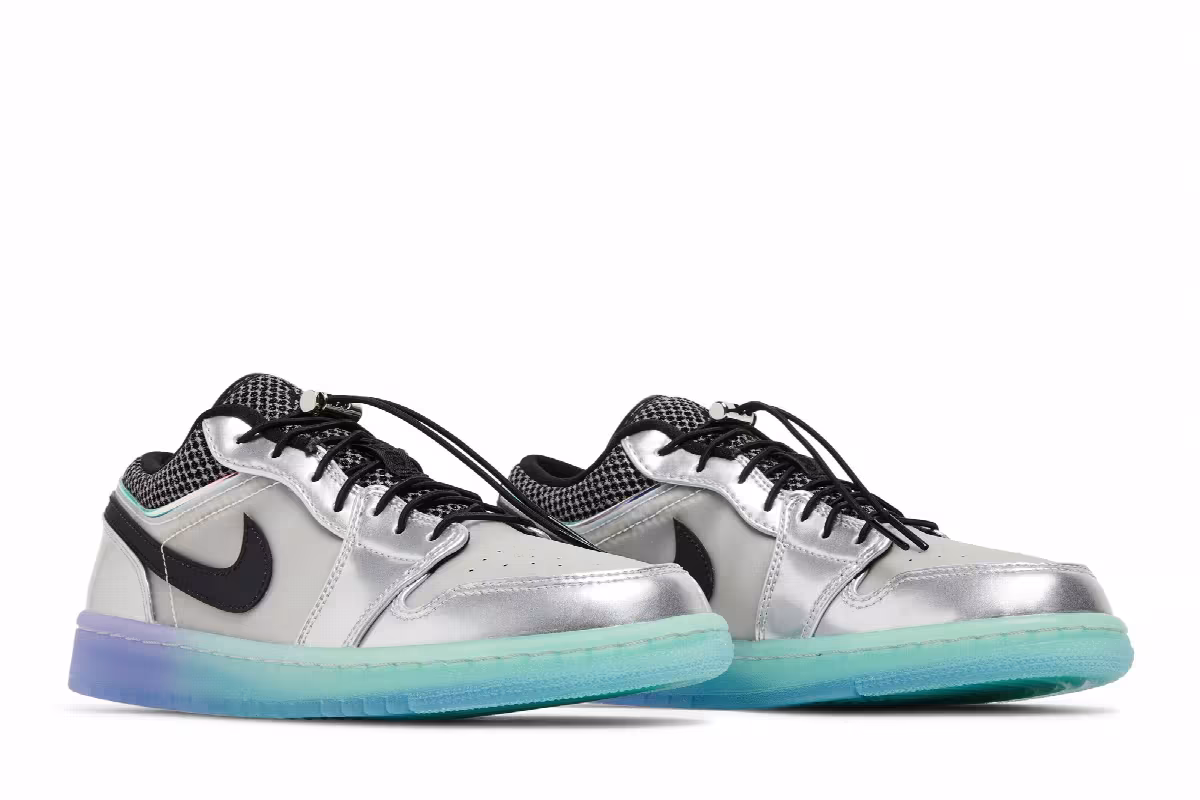 Women's Air Jordan 1 Low SE Metallic Silver Gradient, view 9