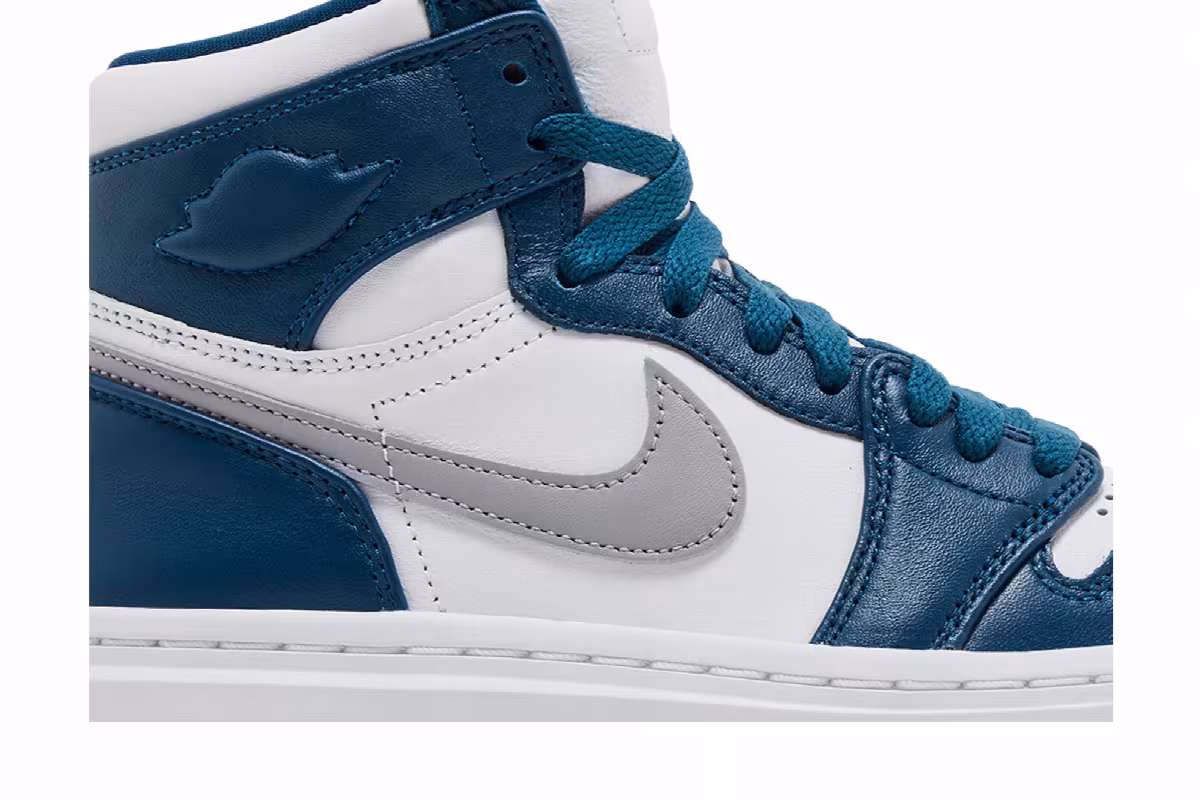 Women's Air Jordan 1 Elevate High Sky J French Blue, view 3