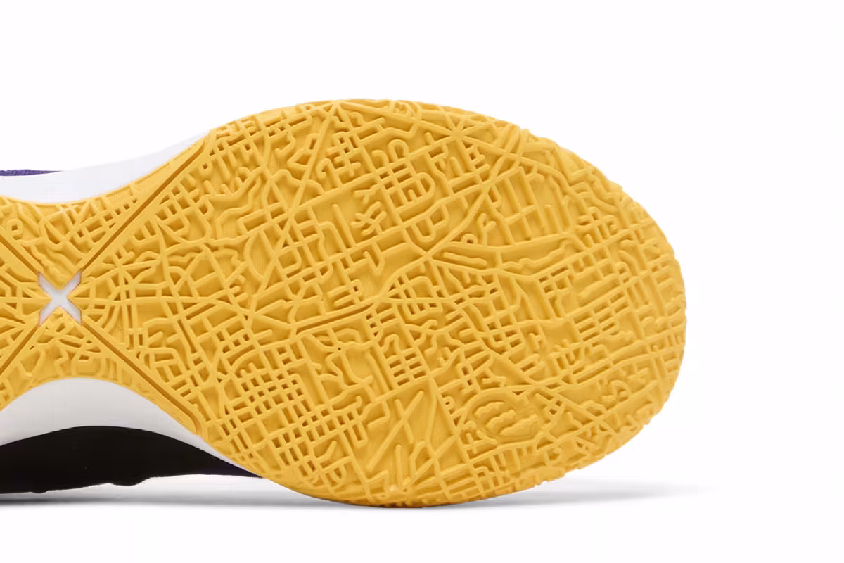 Nike Zoom LeBron NXXT Gen Lakers, view 6