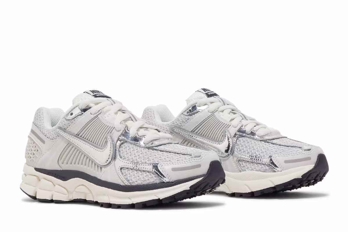 Nike Women's Air Zoom Vomero 5 Photon Dust Metallic Silver, view 9
