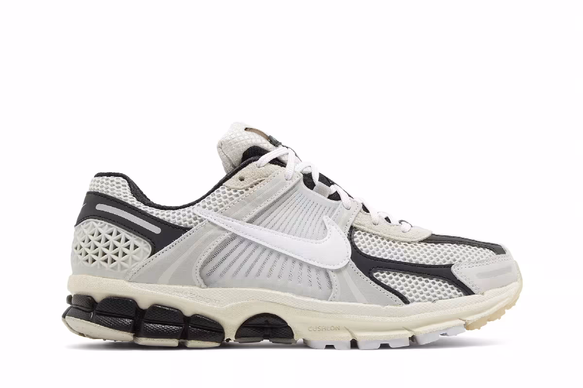 Nike Air Zoom Vomero 5 Supersonic, view 2