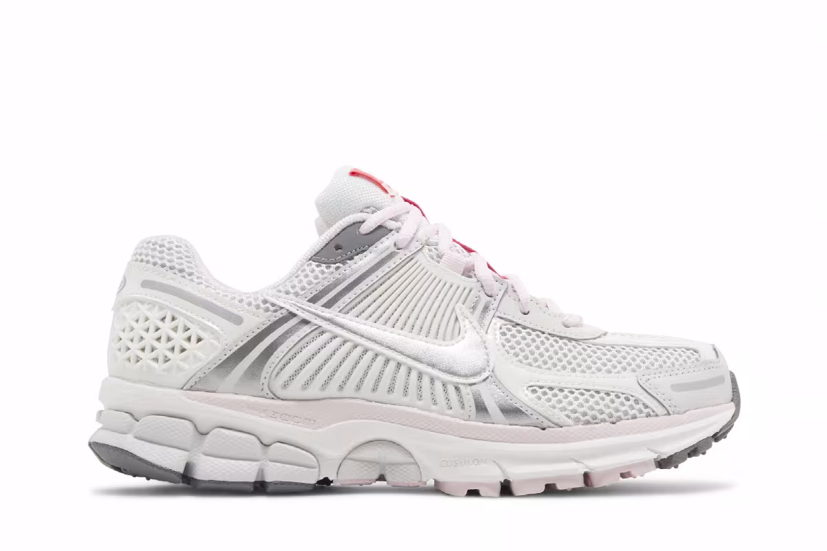 Nike Women's Air Zoom Vomero 5 520 Pack - Pink Foam, view 2