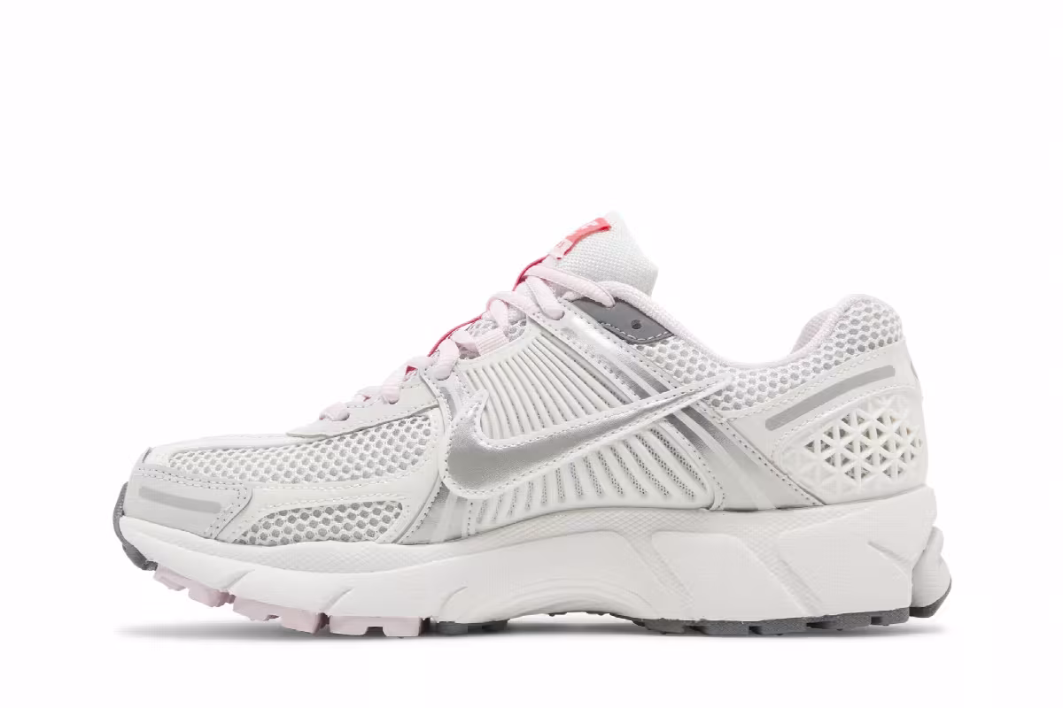 Nike Women's Air Zoom Vomero 5 520 Pack - Pink Foam, view 4