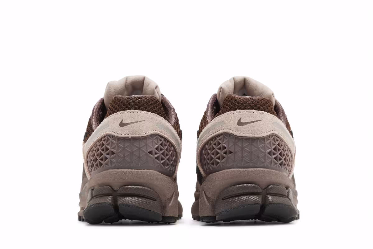 Nike Women's Air Zoom Vomero 5 Plum Eclipse, view 7