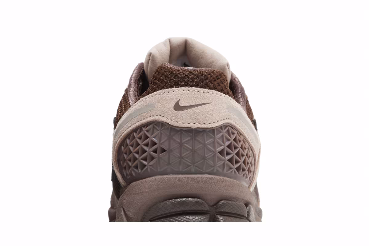 Nike Women's Air Zoom Vomero 5 Plum Eclipse, view 8