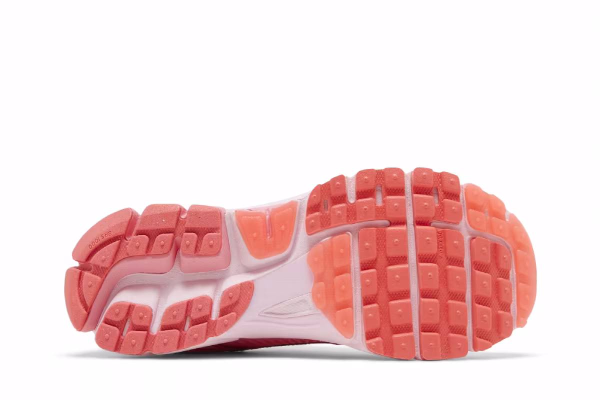 Nike Women's Air Zoom Vomero 5 Barbie, view 5