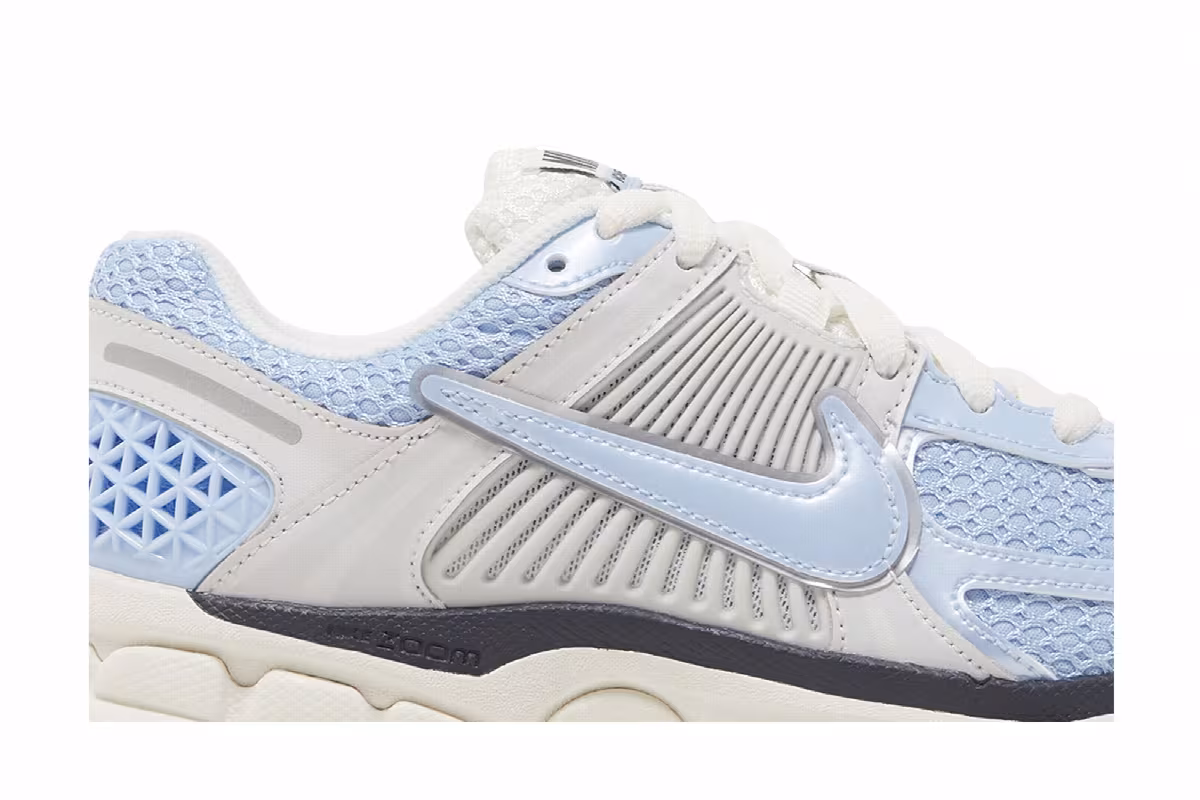 Nike Women's Air Zoom Vomero 5 Royal Tint, view 3