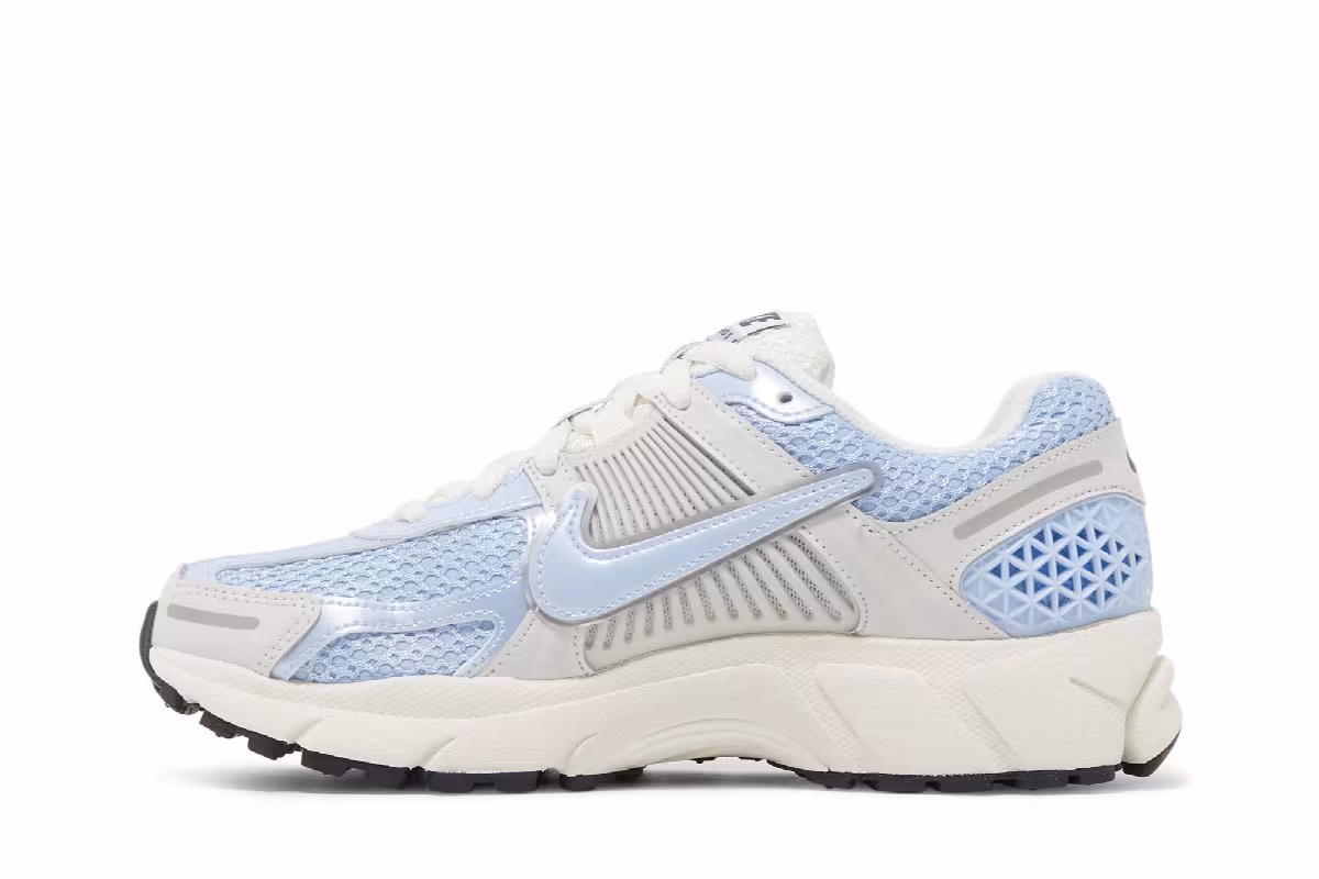 Nike Women's Air Zoom Vomero 5 Royal Tint, view 4