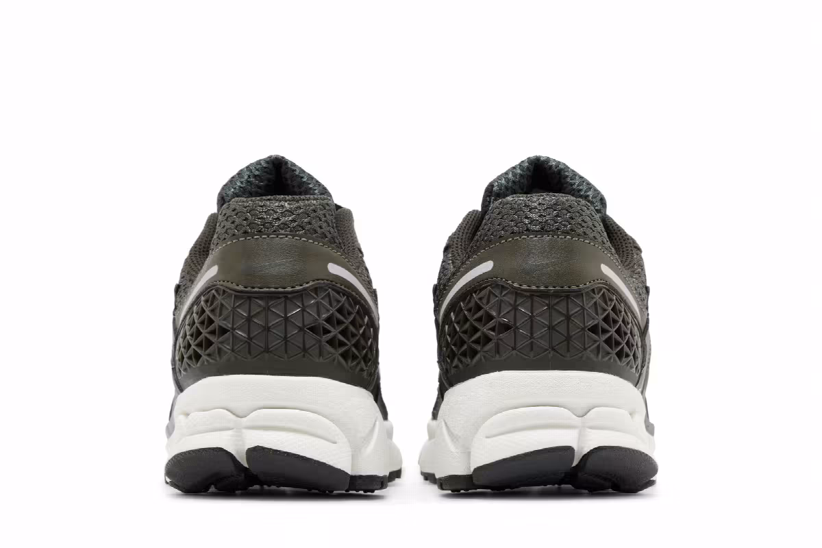 Nike Women's Air Zoom Vomero 5 Sequoia, view 7