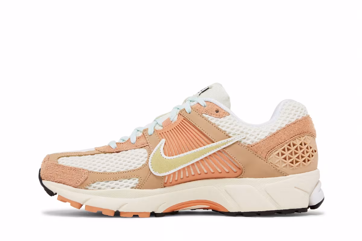 Men's Zoom Vomero 5 Have a Nike Day, view 4