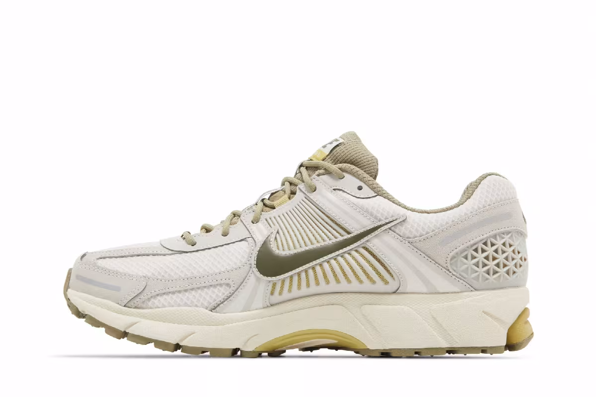Nike Air Zoom Vomero 5 Light Bone Olive, view 4