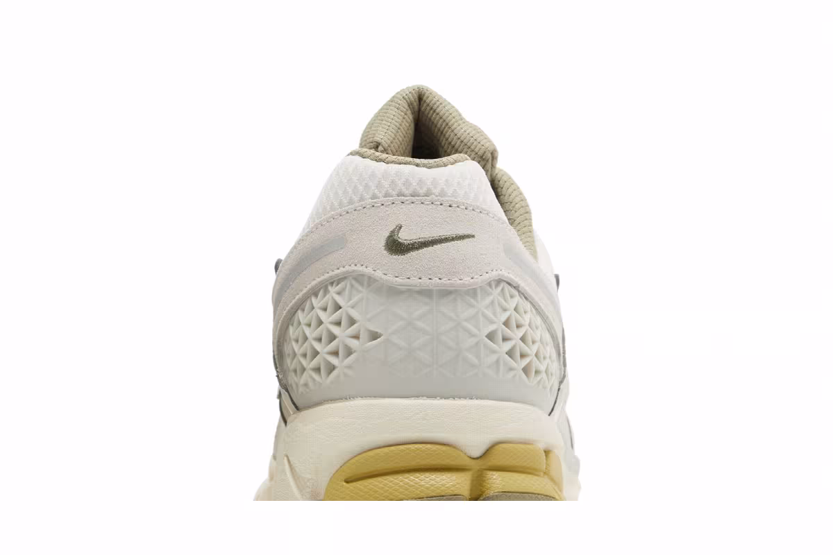 Nike Air Zoom Vomero 5 Light Bone Olive, view 8
