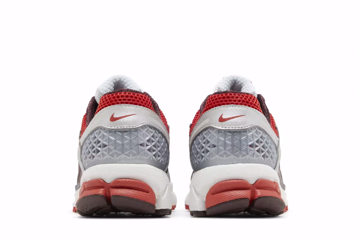 Nike Women's Air Zoom Vomero 5 Mystic Red, view 7