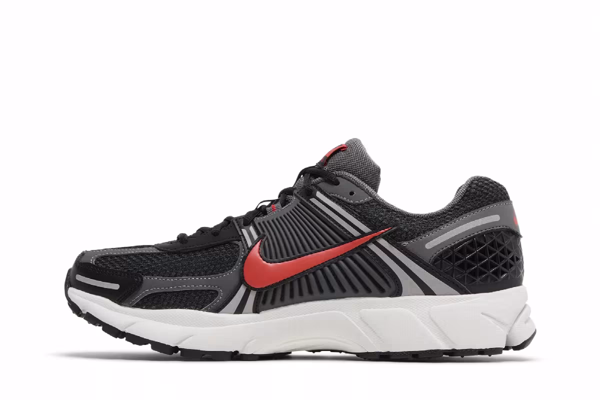 Nike Air Zoom Vomero 5 Black Picante Red, view 4