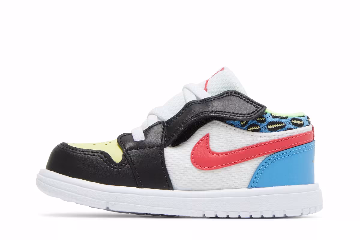 Air Jordan 1 Low TD Funky Patterns, view 4
