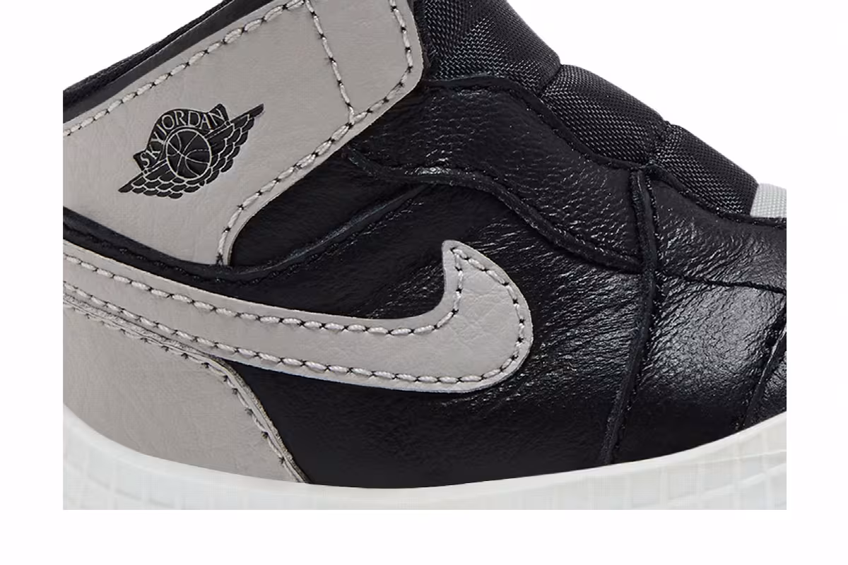 Air Jordan 1 Crib Bootie Shadow 2018, view 3