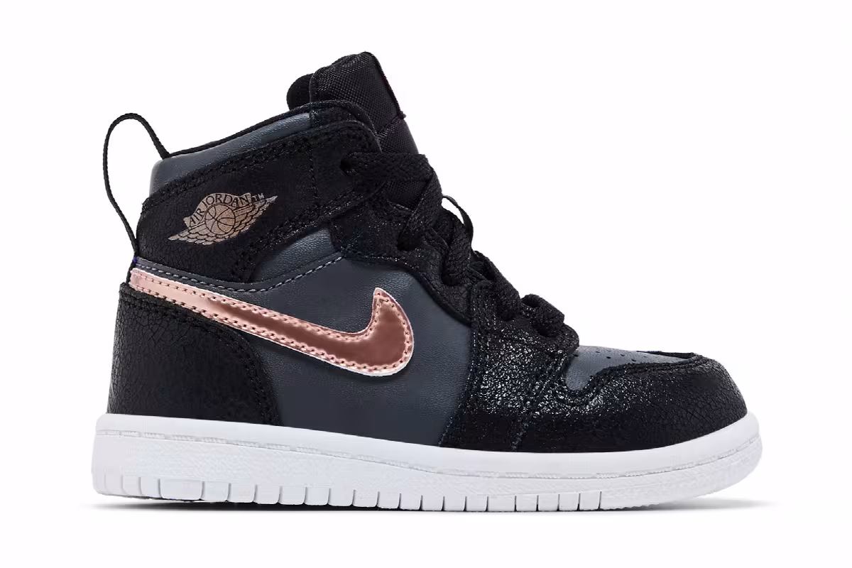 Air Jordan 1 High BT Black Metallic Red Bronze, view 2