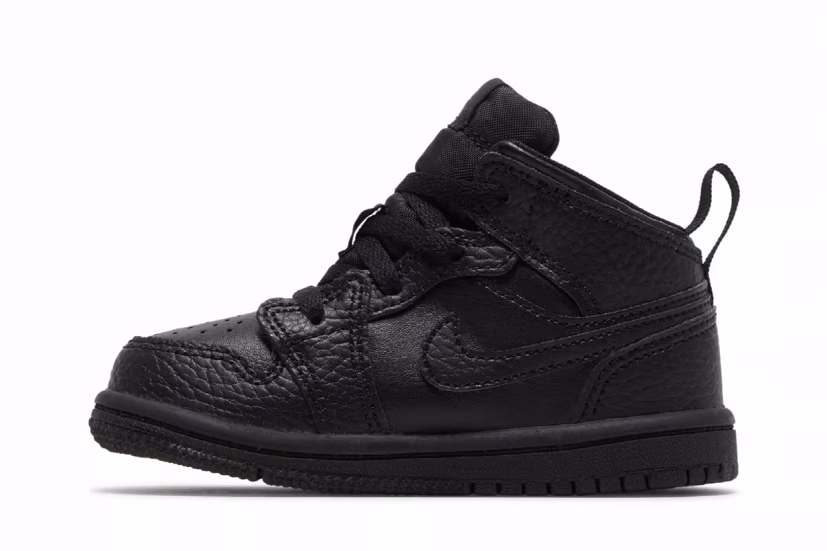 Air Jordan 1 Mid TD Triple Black, view 4