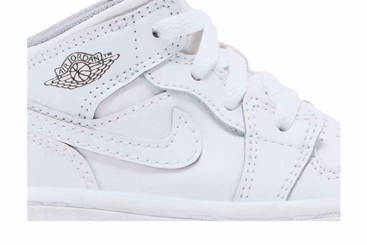 Air Jordan 1 Mid TD Wolf Grey, view 3