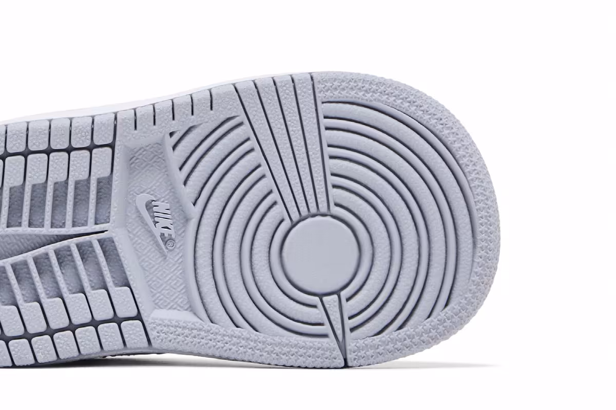 Air Jordan 1 Mid TD Wolf Grey, view 6